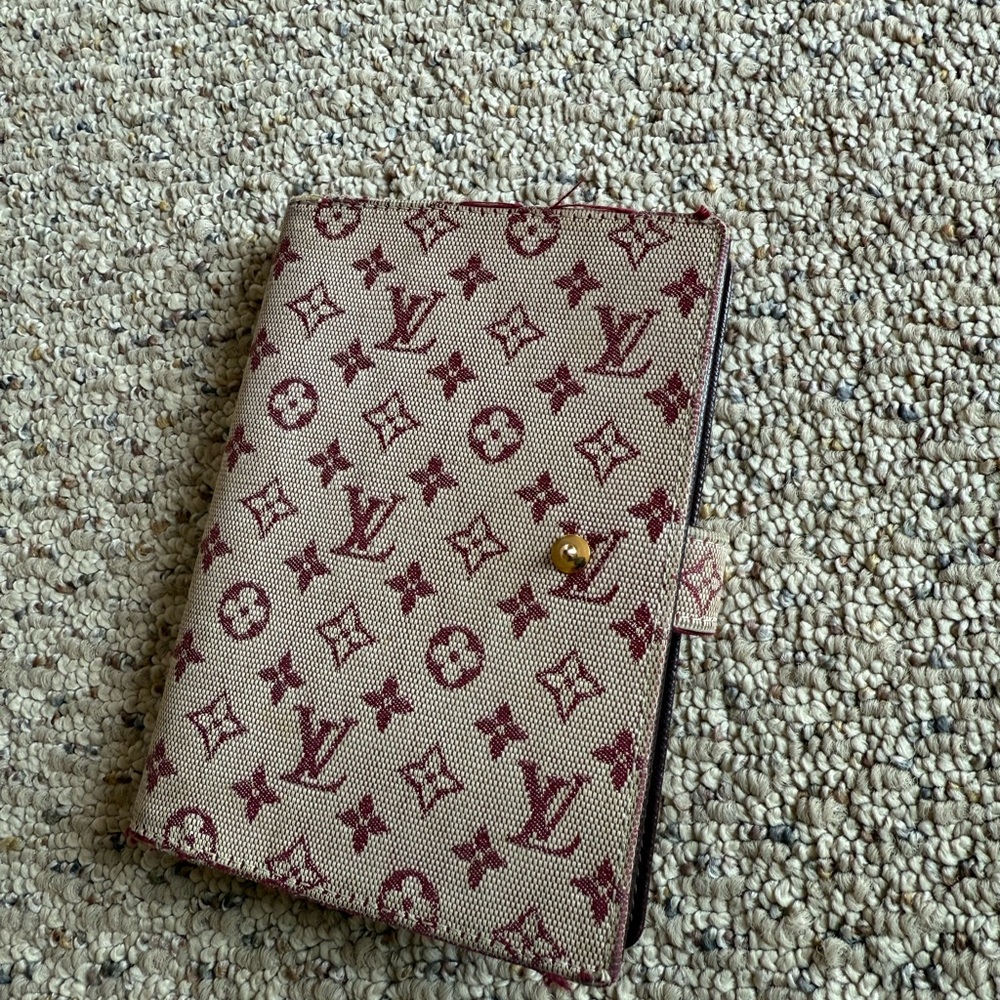 Louis Vuitton key holder